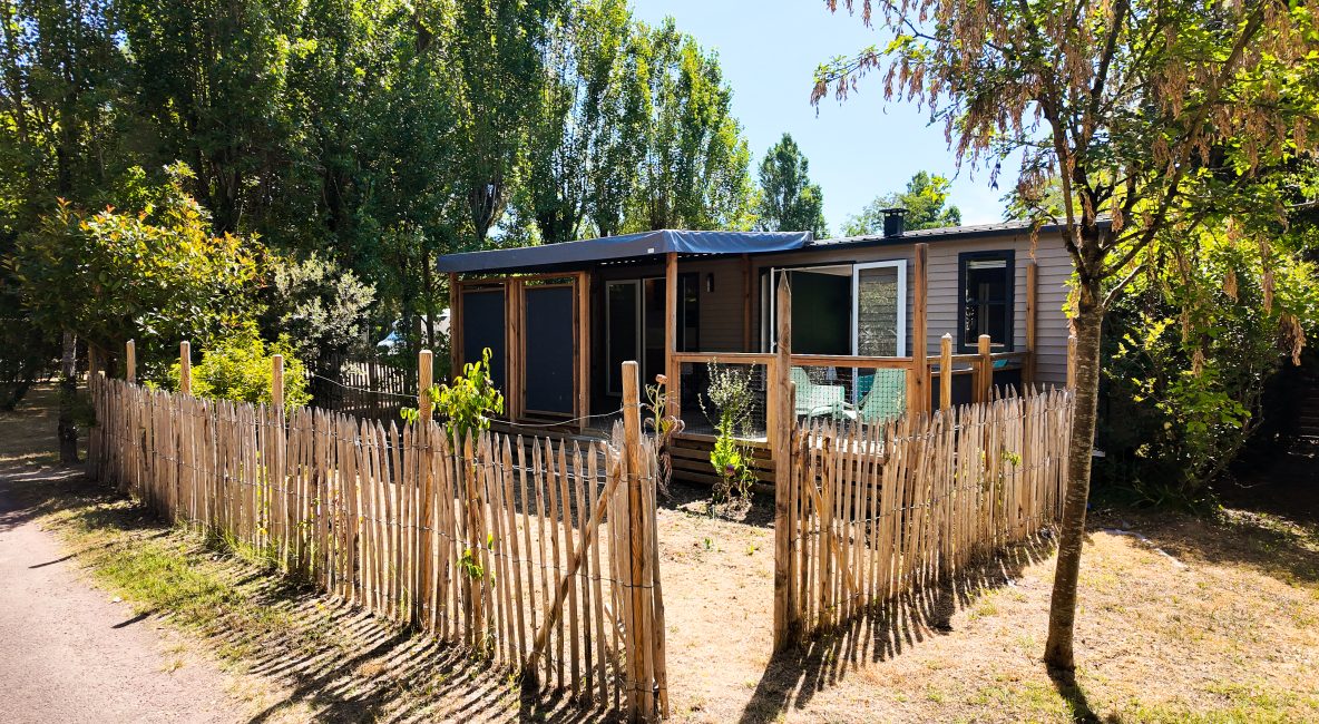 le-sous-bois-mobil-home-cote-jardin-6