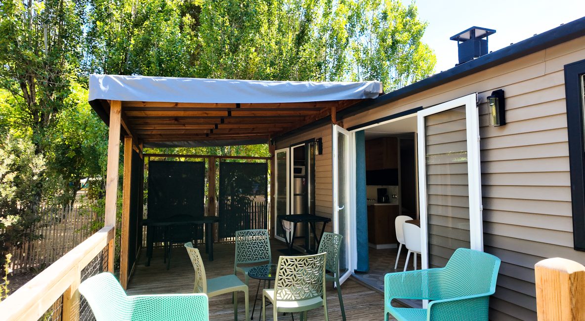 le-sous-bois-mobil-home-cote-jardin-8