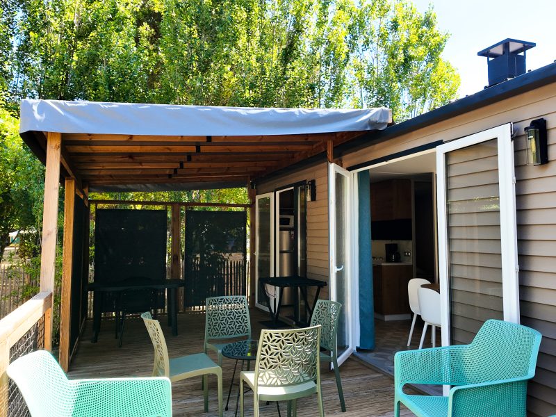 le-sous-bois-mobil-home-cote-jardin-8